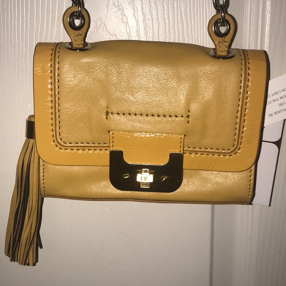 NWT DIANE VON FURSTENBERG SENAPE CROSS BODY PURSE